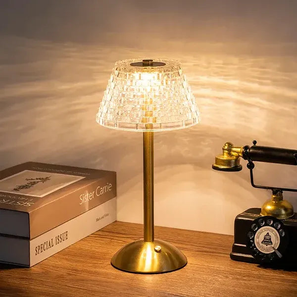 Nachttischlampe Glasschirm