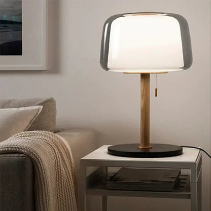 Nachttischlampe Nordisch