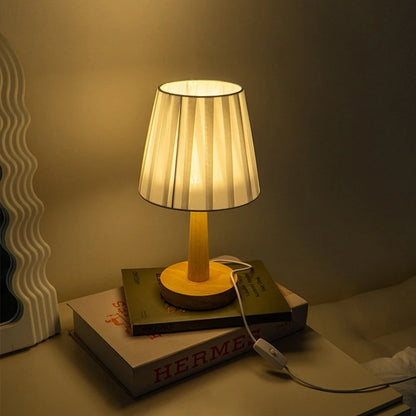 Nachttischlampe Plissee