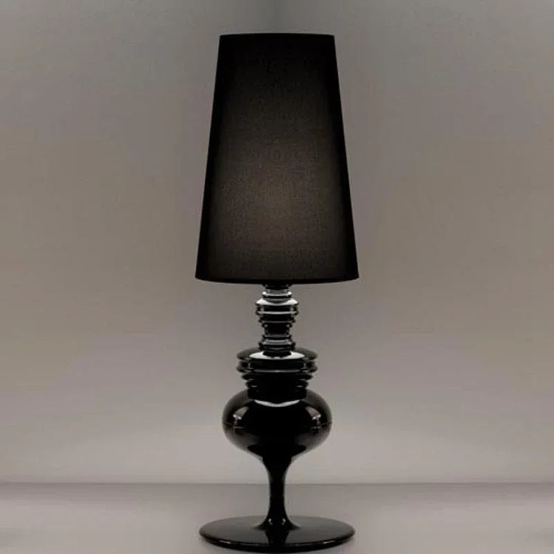 Nachttischlampe mit Kabelschalter