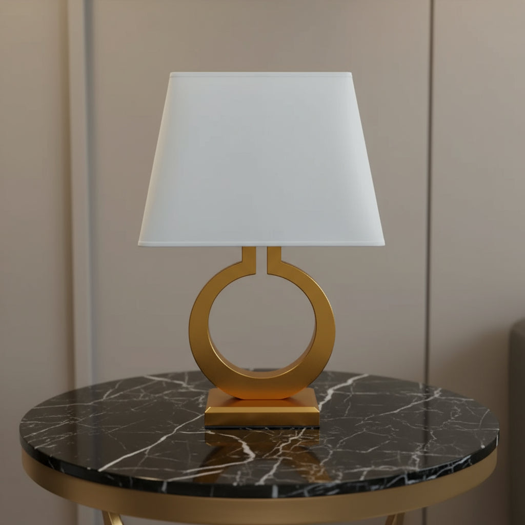 Nachttischlampe mit Stoffschirm