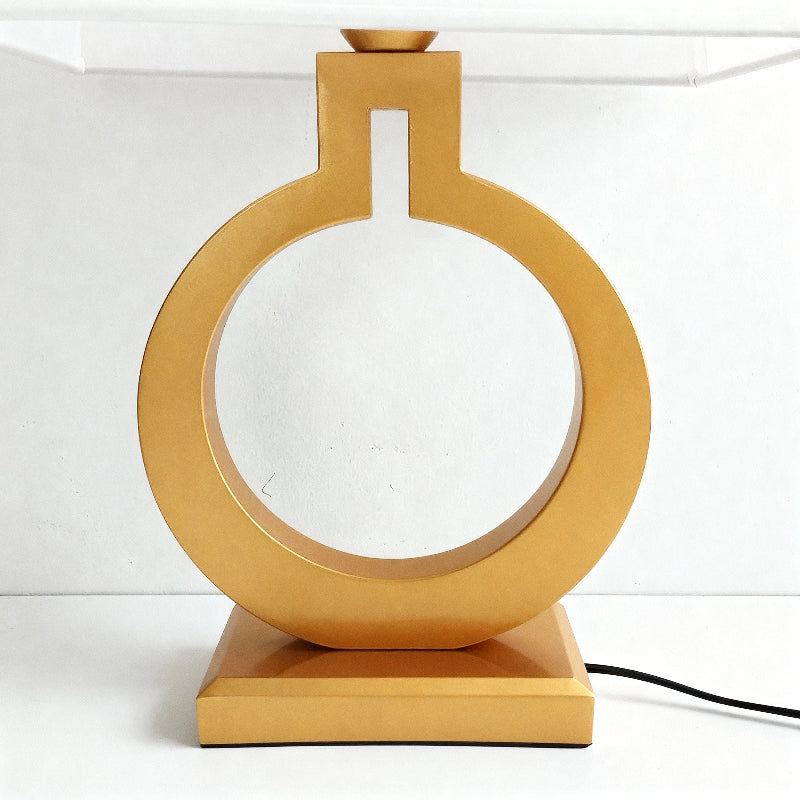 Nachttischlampe mit Stoffschirm